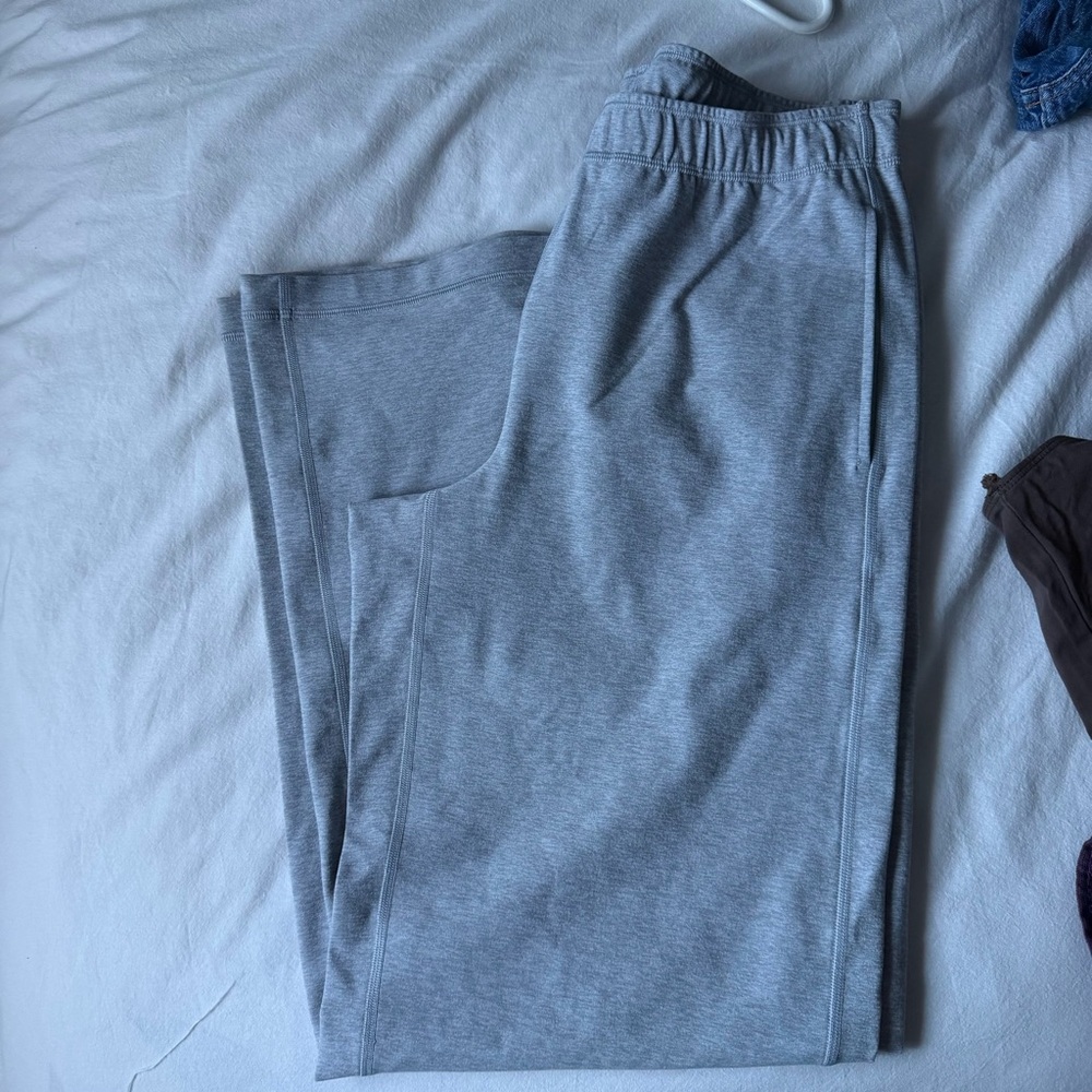 Aritzia Recovery Pant